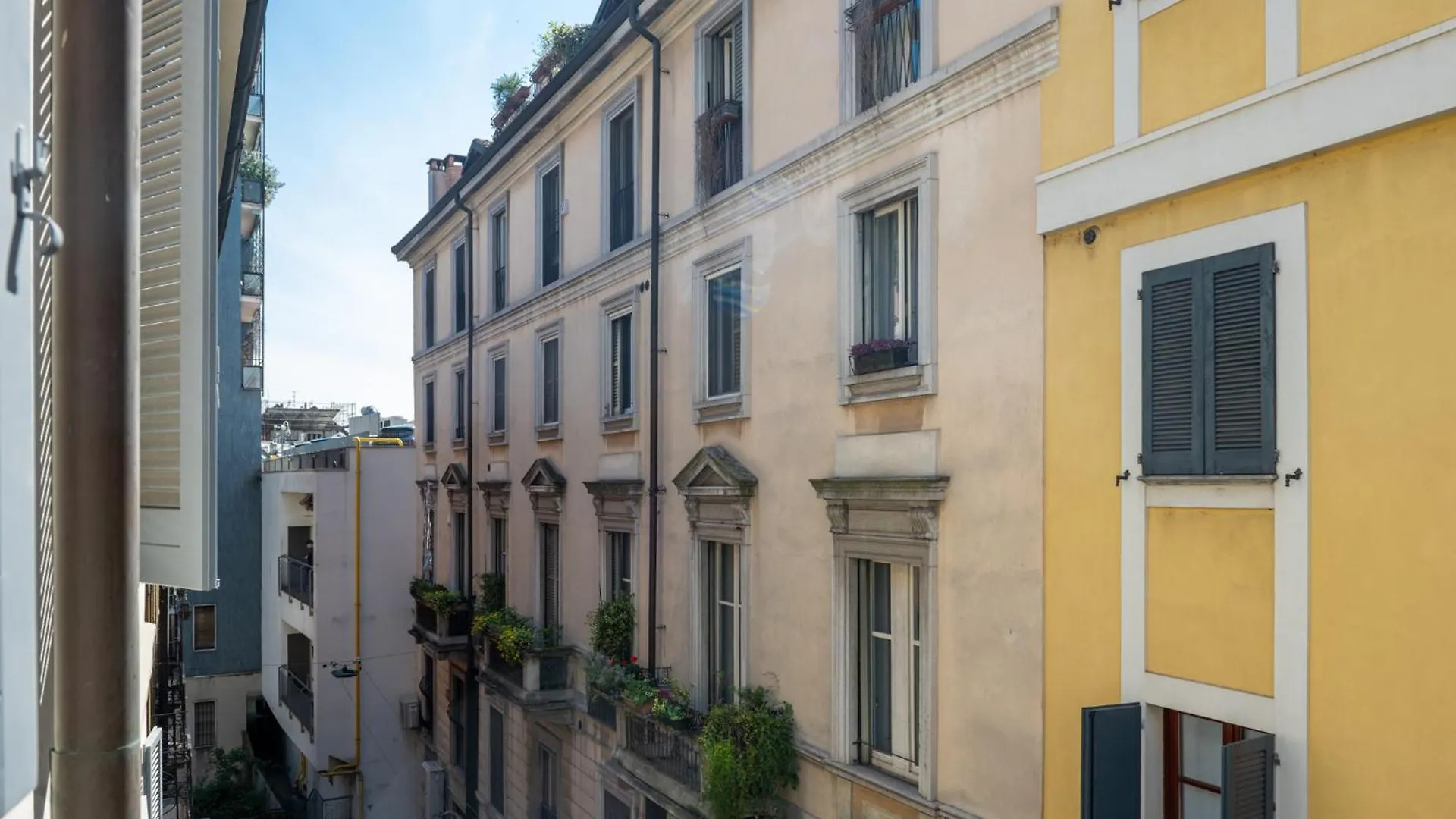 Via Dei Fabbri - Michelangelo Apartment Milan