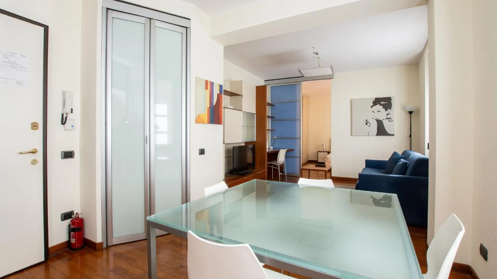 Via Dei Fabbri - Michelangelo Apartment Mediolan 0*,  Włochy